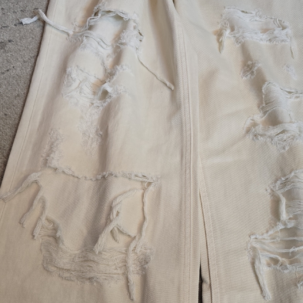 Vervet Los Angeles Distressed Wide Leg Cream Jeans, Size 26, NWT - Picture 16 of 16